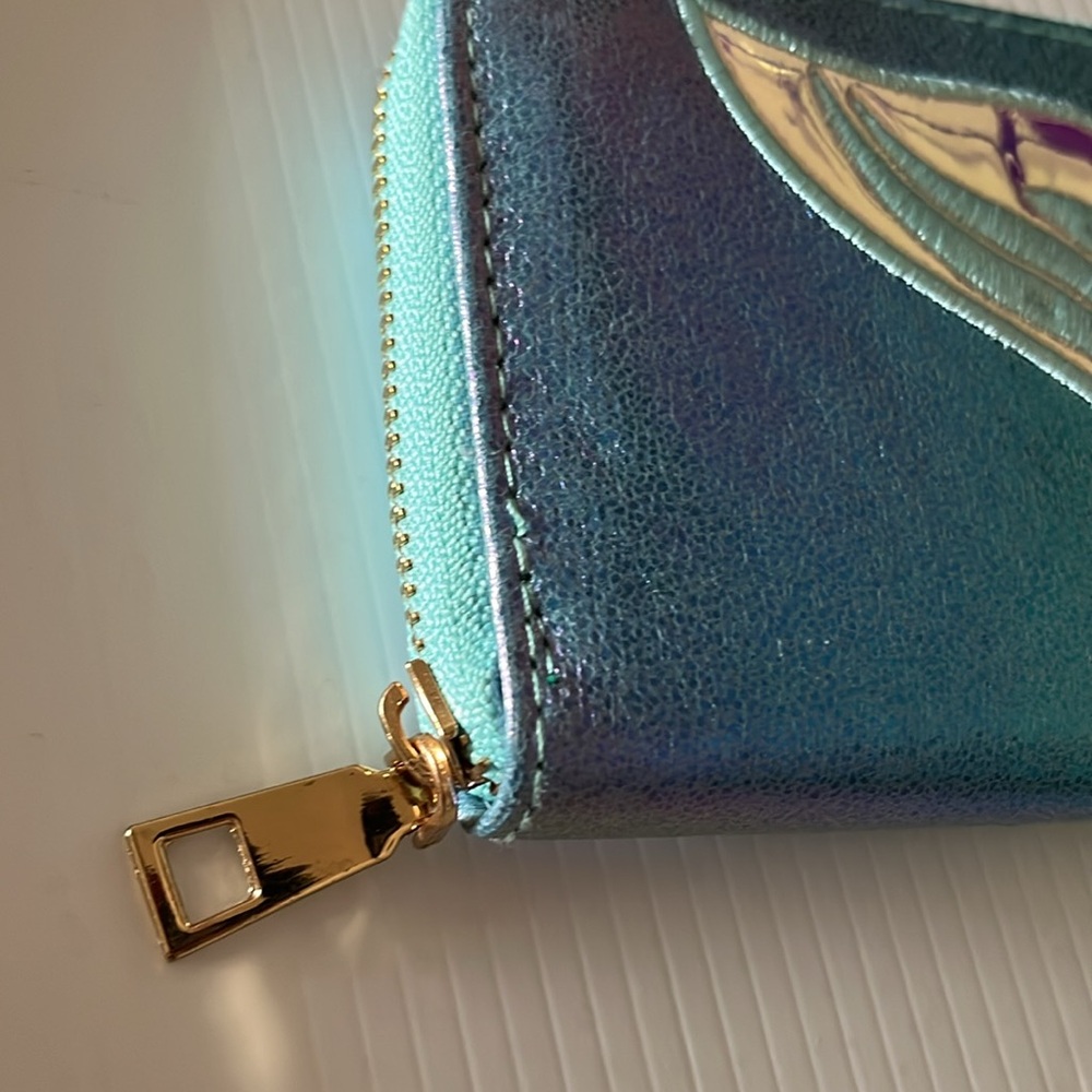 NWOT 3AM FOREVER Holographic Mermaid Tail Gold Toned Zip Around  Wallet - Picture 4 of 8